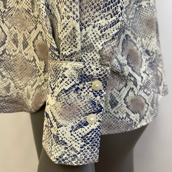 Mango Button Up Shirt Women’s 6 Snakeskin MNG Collared Long Sleeve - Picture 5 of 8